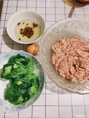 青菜肉馅馄饨的做法 步骤1