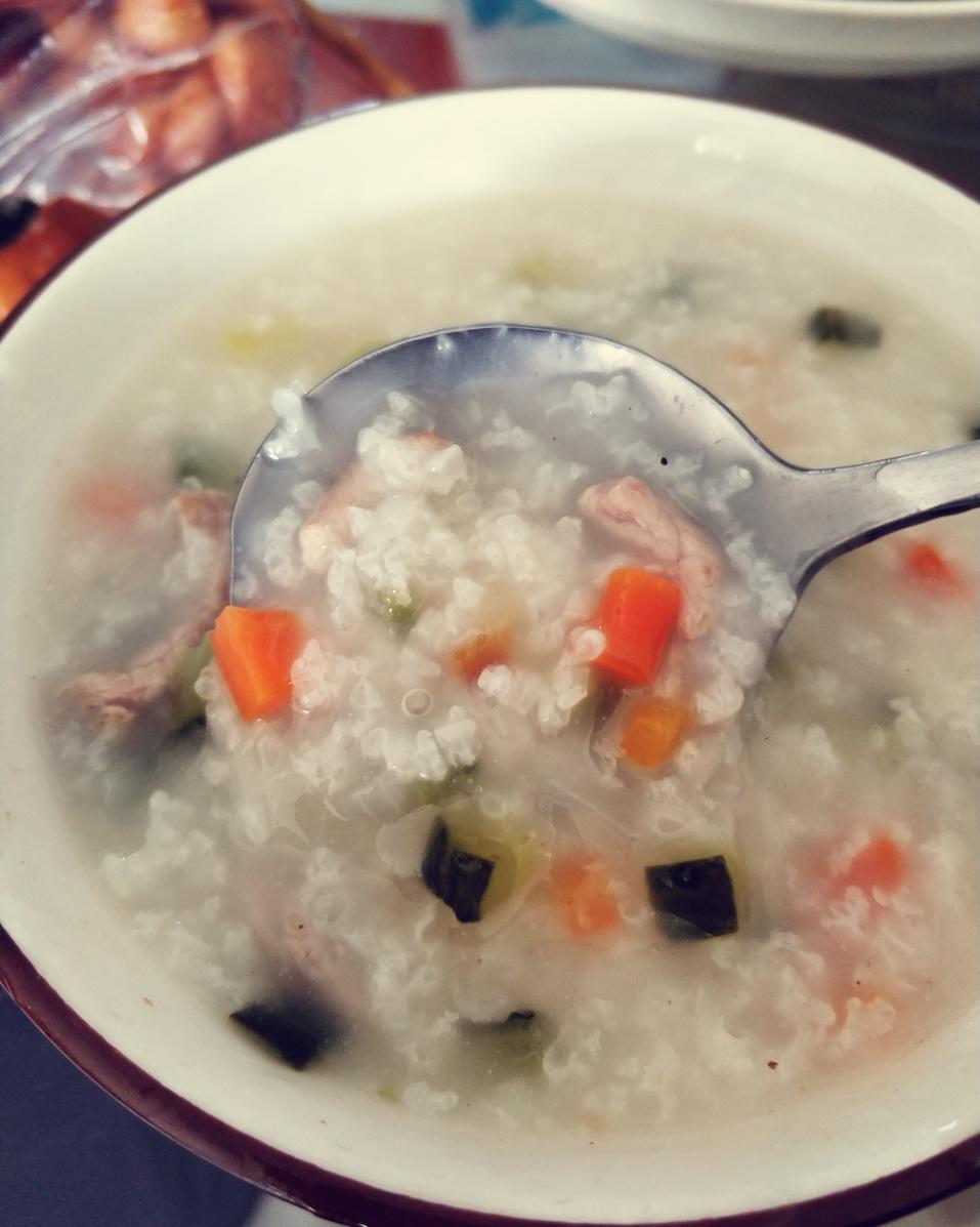 宝宝辅食—田园蔬菜瘦肉粥