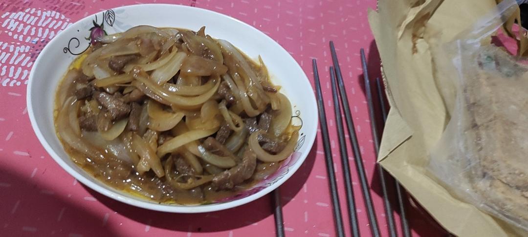 洋葱炒肉（宝宝爱吃）