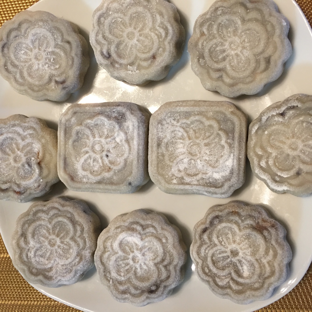 绝世好方！不开裂不粘手港式冰皮月饼（附奶黄馅做法）
