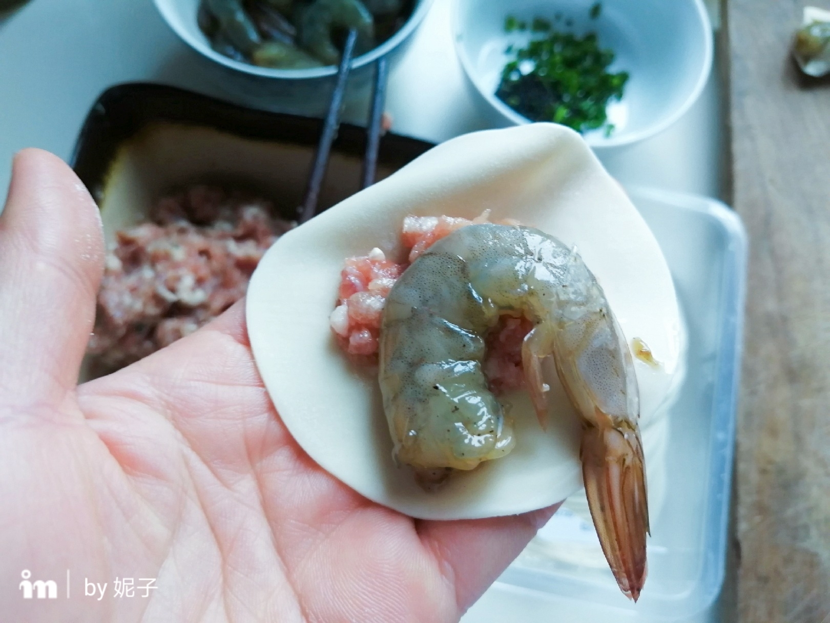 大虾锅贴的做法