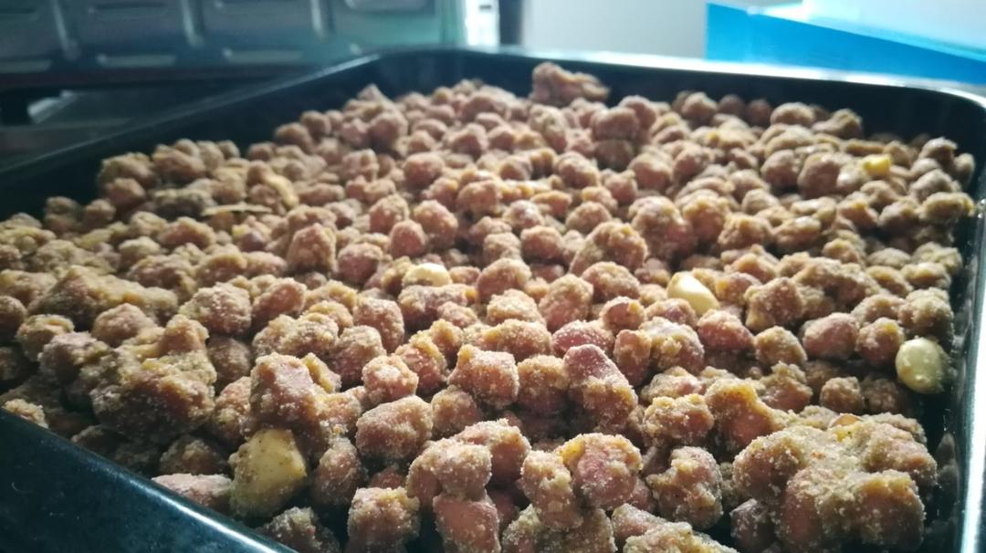 从小爱吃的零食，怪味花生。做起来其实很快手