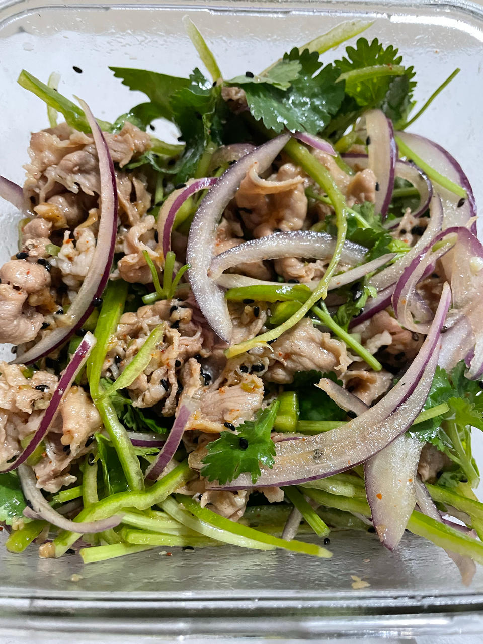 好吃到转圈圈～酸辣过瘾超下饭的香菜拌肥牛