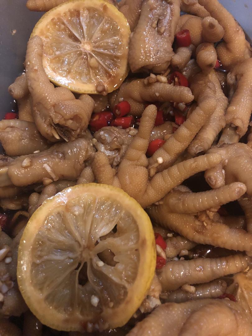 停不下来的秘制凉拌鸡爪
