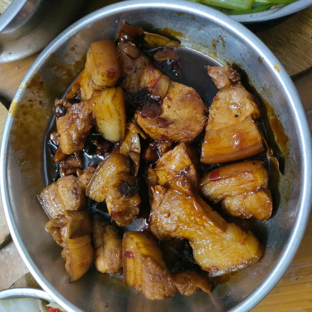 家常版的红烧肉（一点都不腻，软，糯)