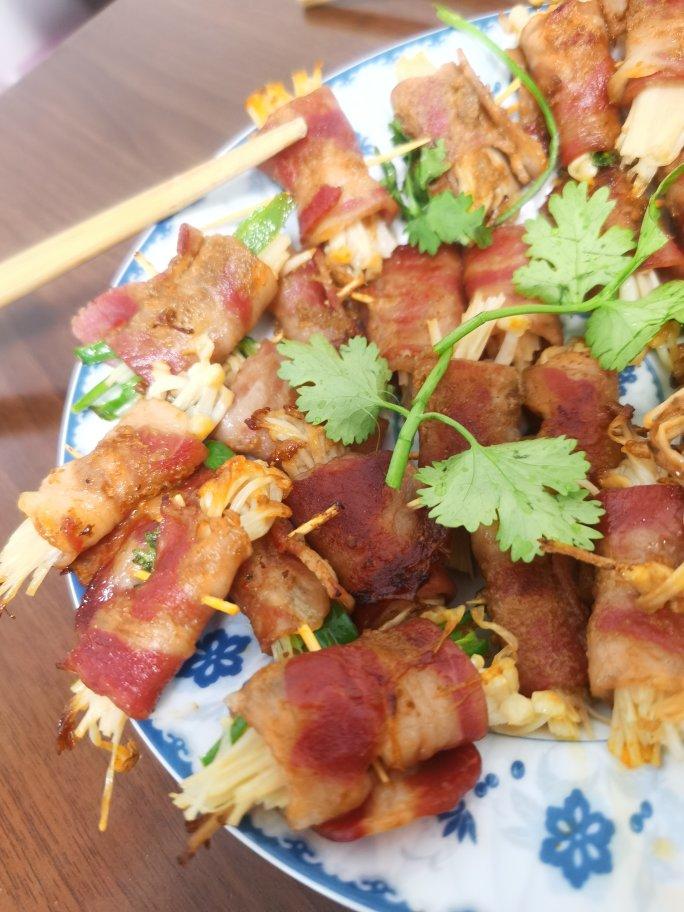 电饼铛培根金针菇卷