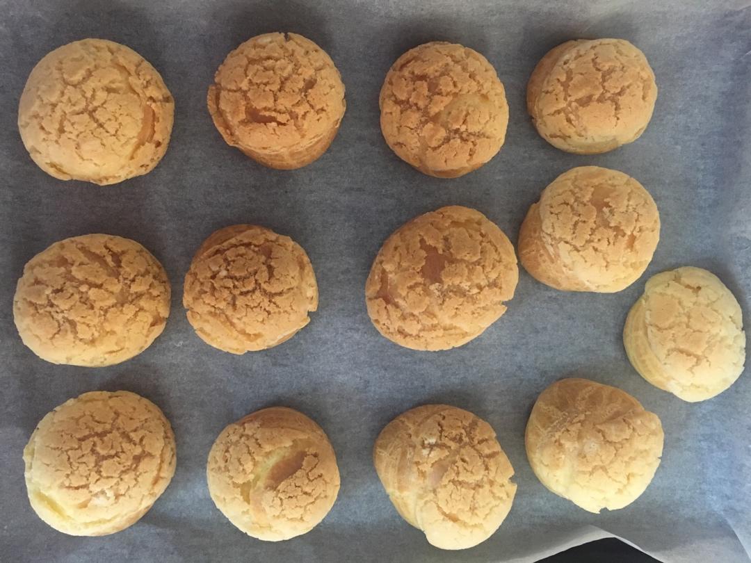 酥皮奶油泡芙--#皮黑森林#