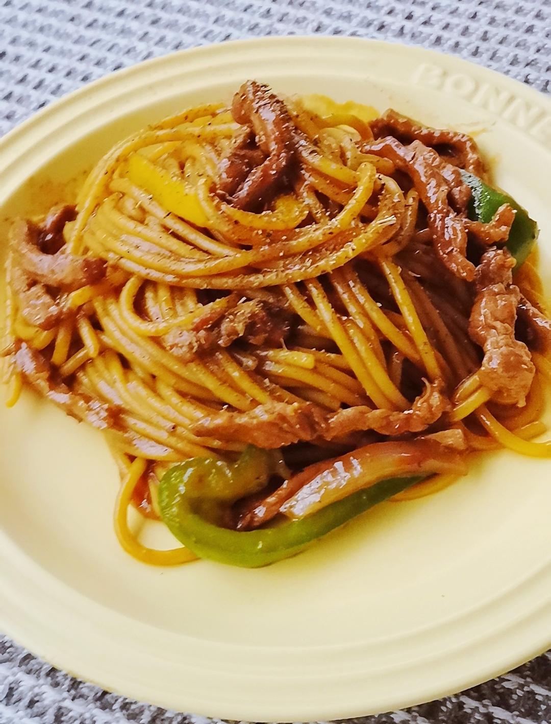 味道不输西餐厅的黑椒牛柳意面
