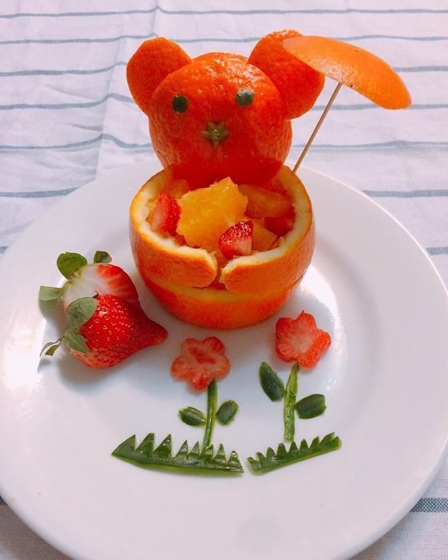 小秋爱美食做的小熊橙子果盘