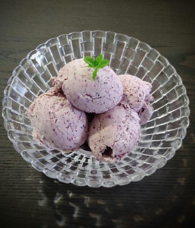 蓝莓冰淇淋的做法