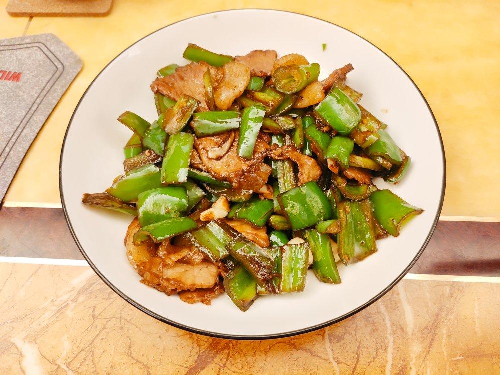 农家小炒肉【记忆中勾魂的油汤】