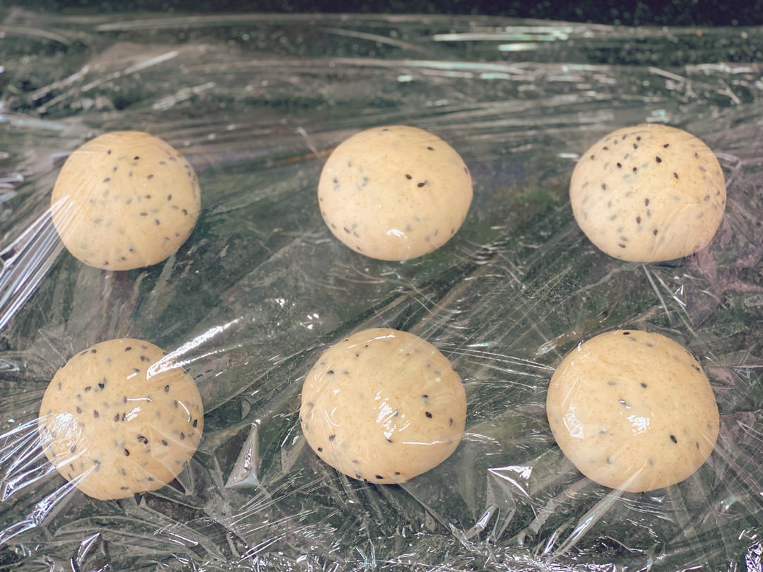 黑芝麻全麦贝果