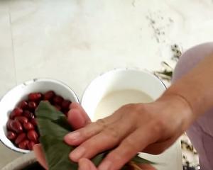 端午包粽子~红枣粽的做法 步骤7