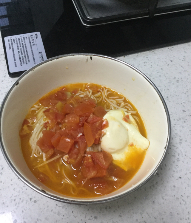 最家常的普通汤面——西红柿鸡蛋龙须面