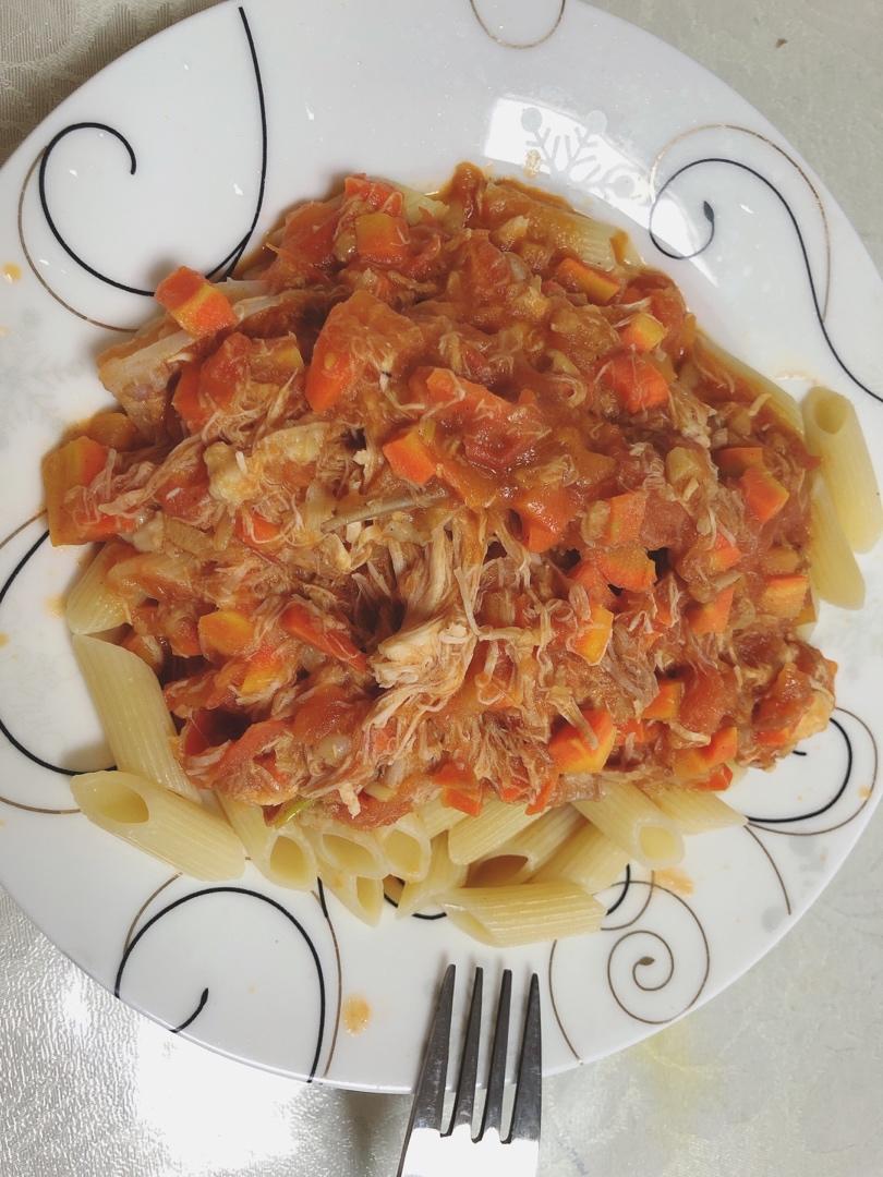 番茄肉酱意大利通心面