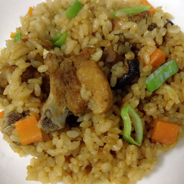 喷香排骨焖饭（爆好吃）
