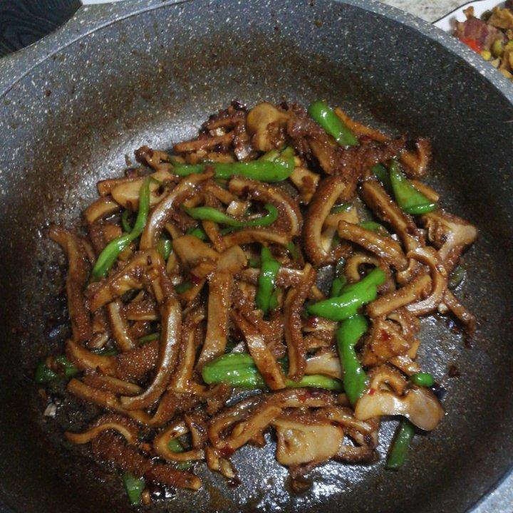 青椒炒牛肚丝