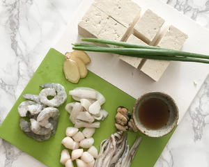 【山姆厨房】豆腐酿海鲜什锦（塔吉锅版）的做法 步骤2