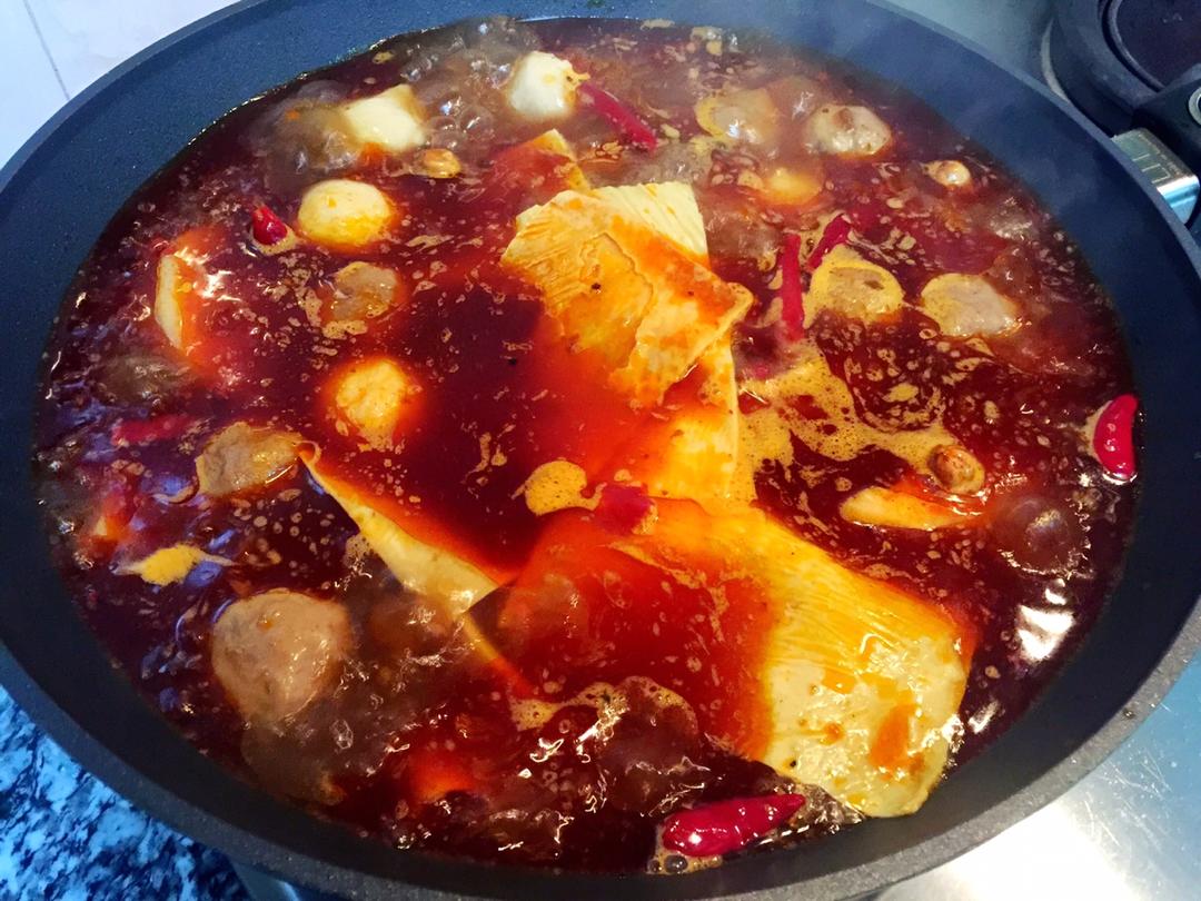 lena_stelics做的自制麻辣重庆火锅