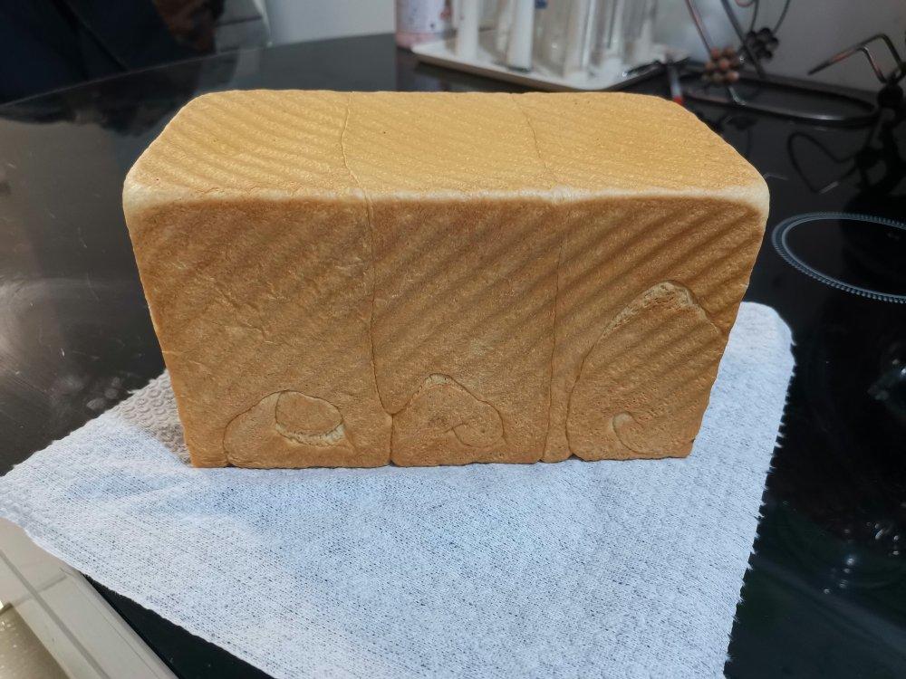 升级版奶香手撕吐司