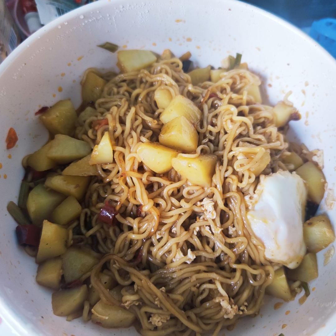 炒面（方便面）