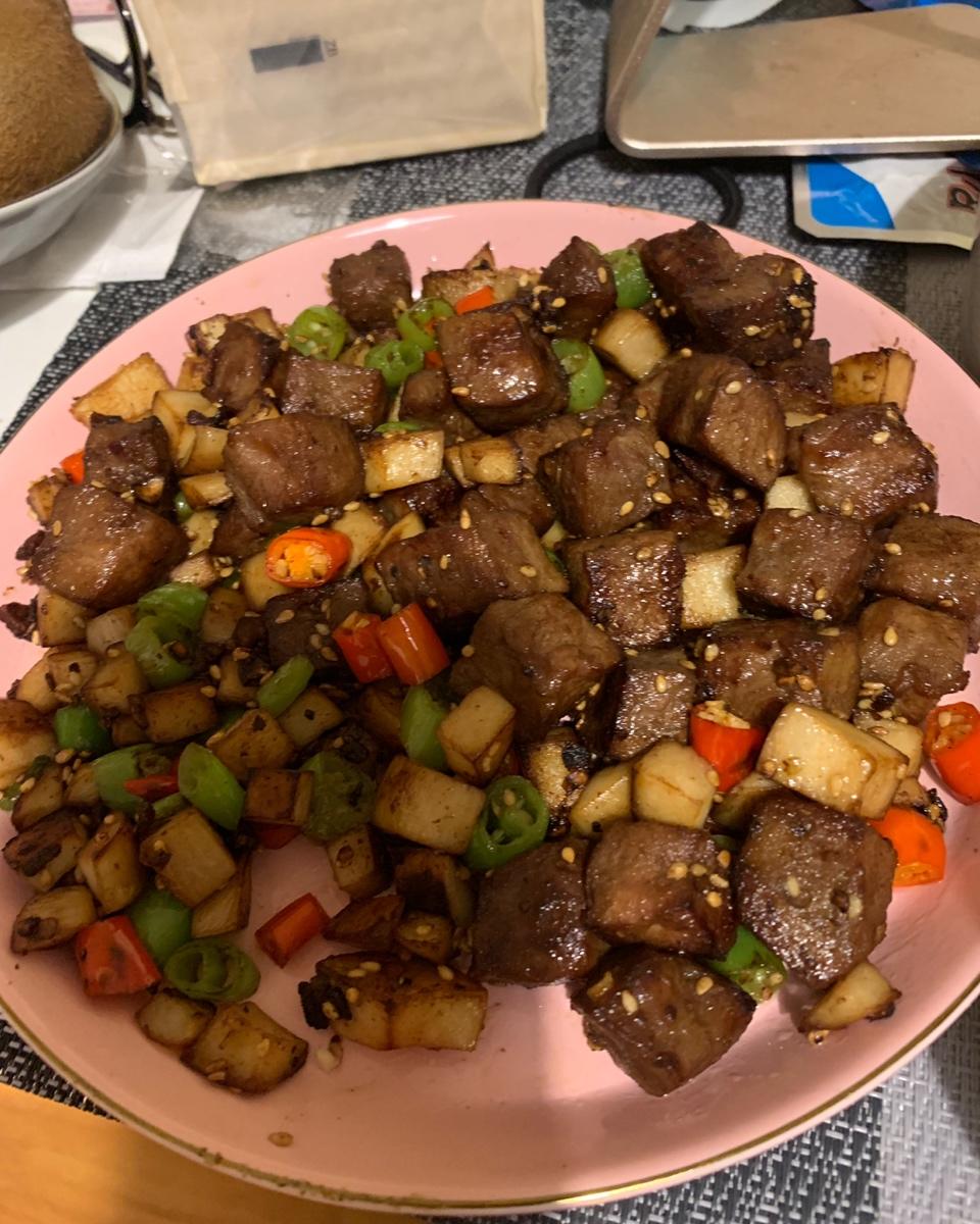 【🐂杏鲍菇炒牛肉粒】