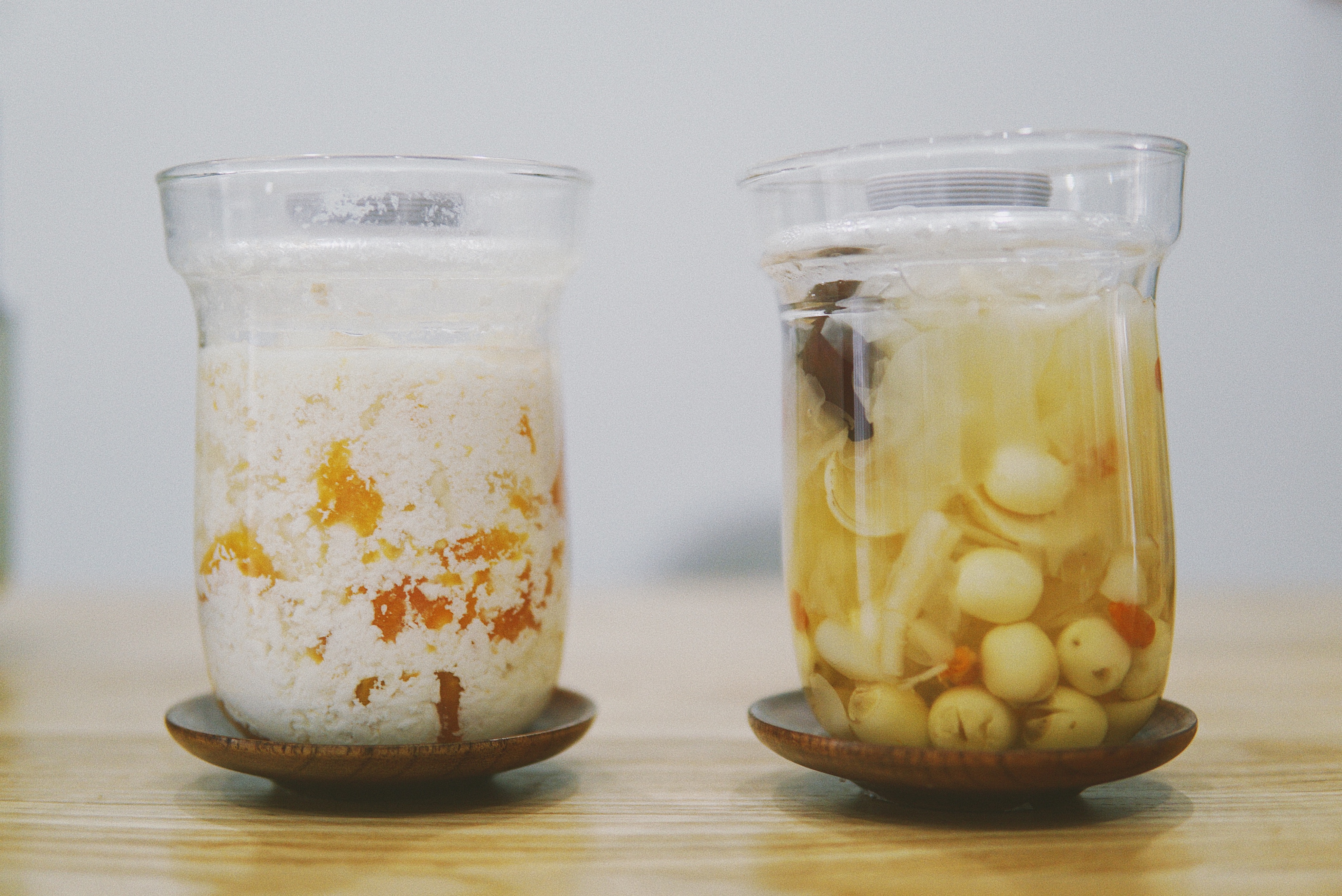 北鼎蒸炖锅：莲子百合银耳糖水+木瓜炖奶的做法 步骤4