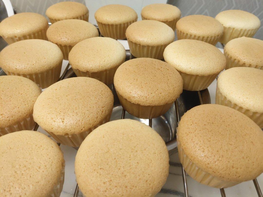 纸杯戚风蛋糕