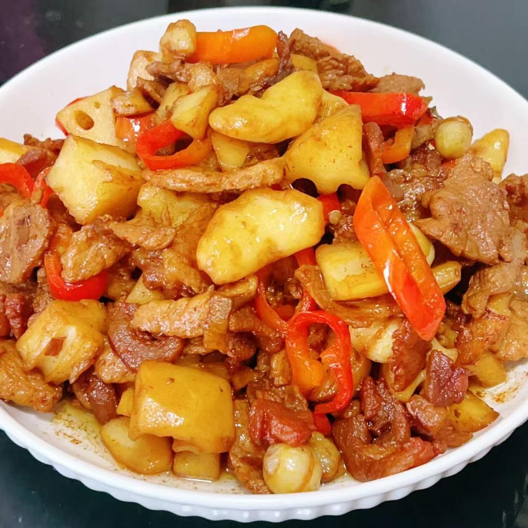 荷塘三宝小炒肉的做法