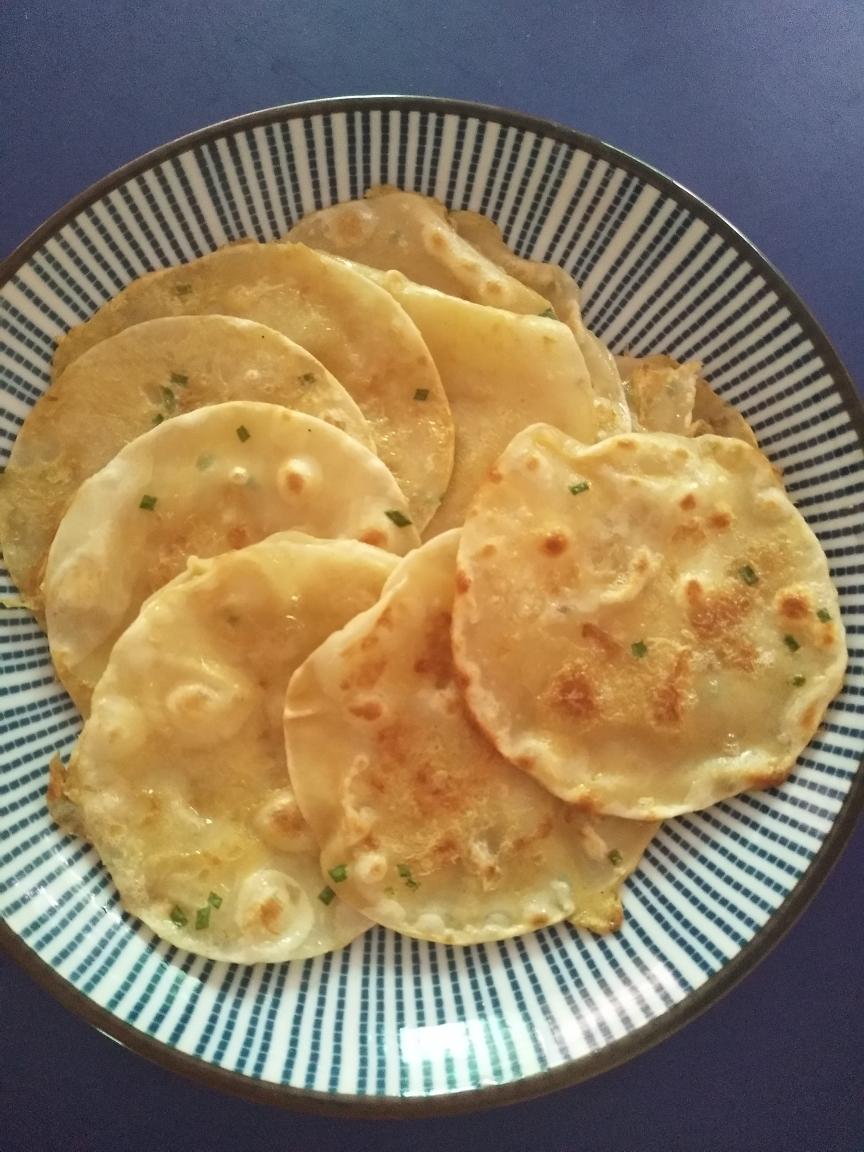 鸡蛋饺子皮饼