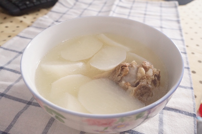 萝卜小排汤