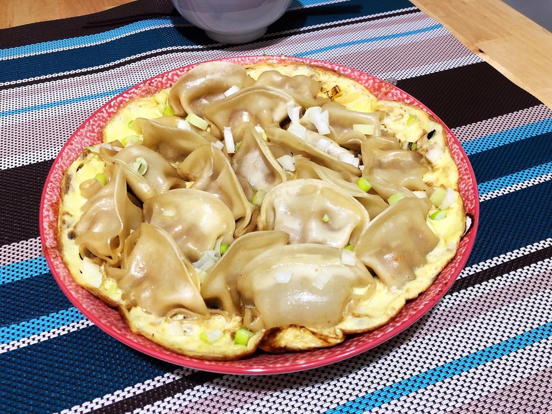 抱蛋煎饺-饺子又凹新造型啦~