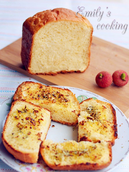 面包机版奶香蜜豆吐司