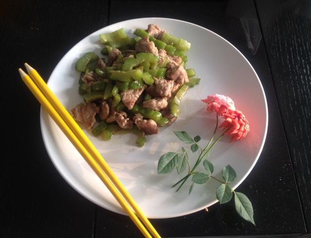 苦瓜炒肉片