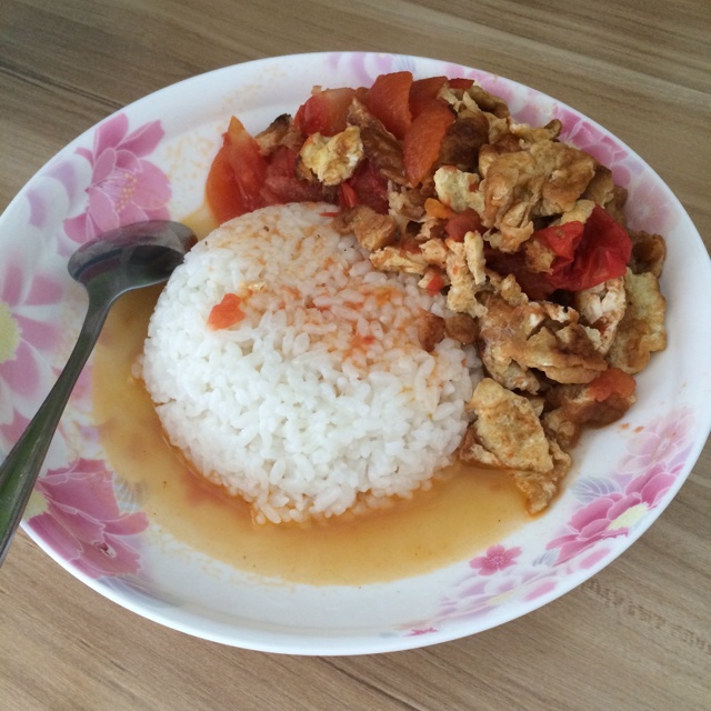 番茄炒蛋盖饭