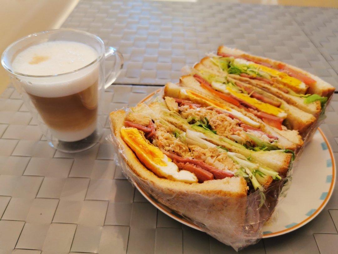 随意任性发挥的早餐三明治