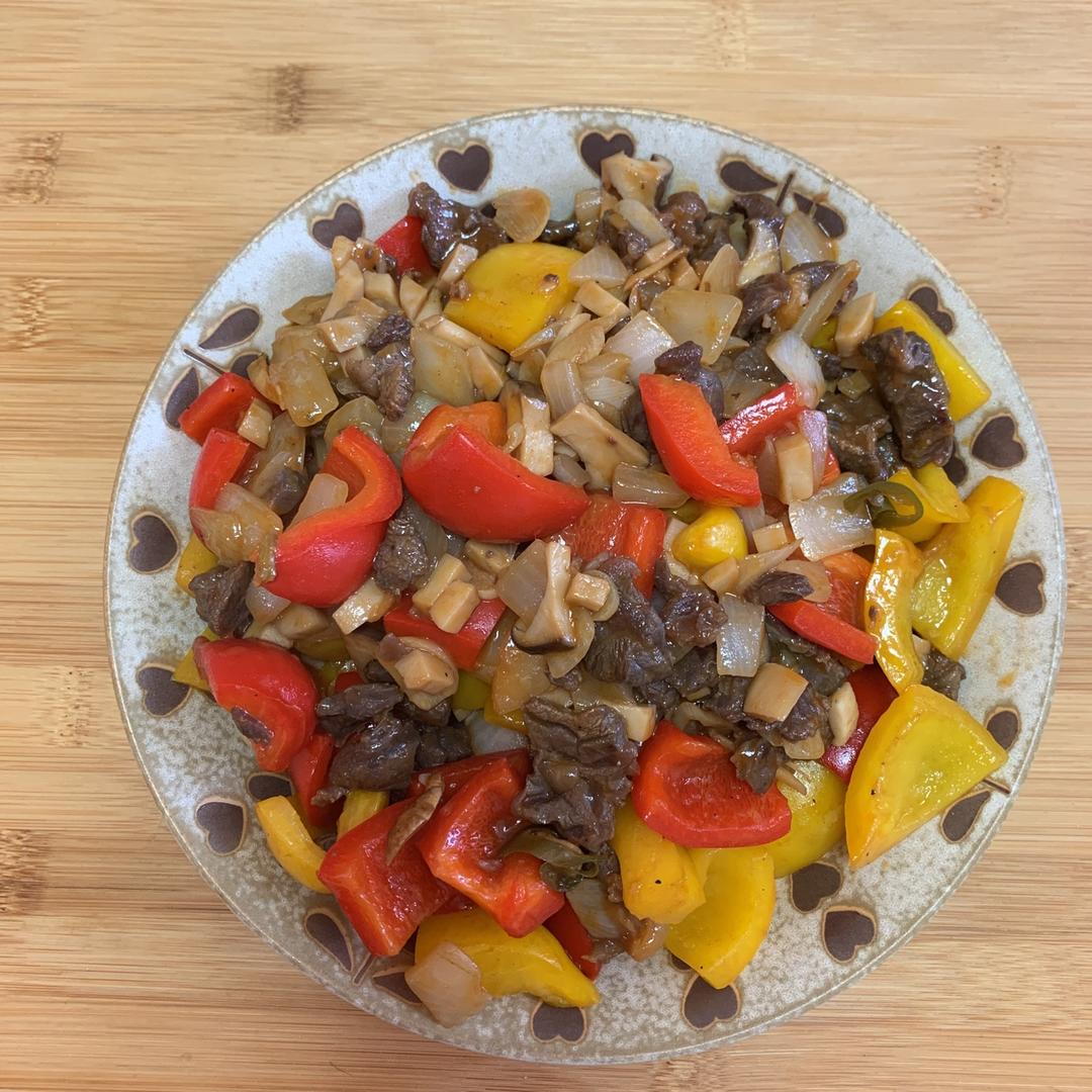 秘制铁板黑椒牛肉粒