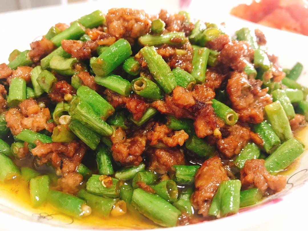 超简单的下饭菜🔥肉末豆角，好吃到流泪
