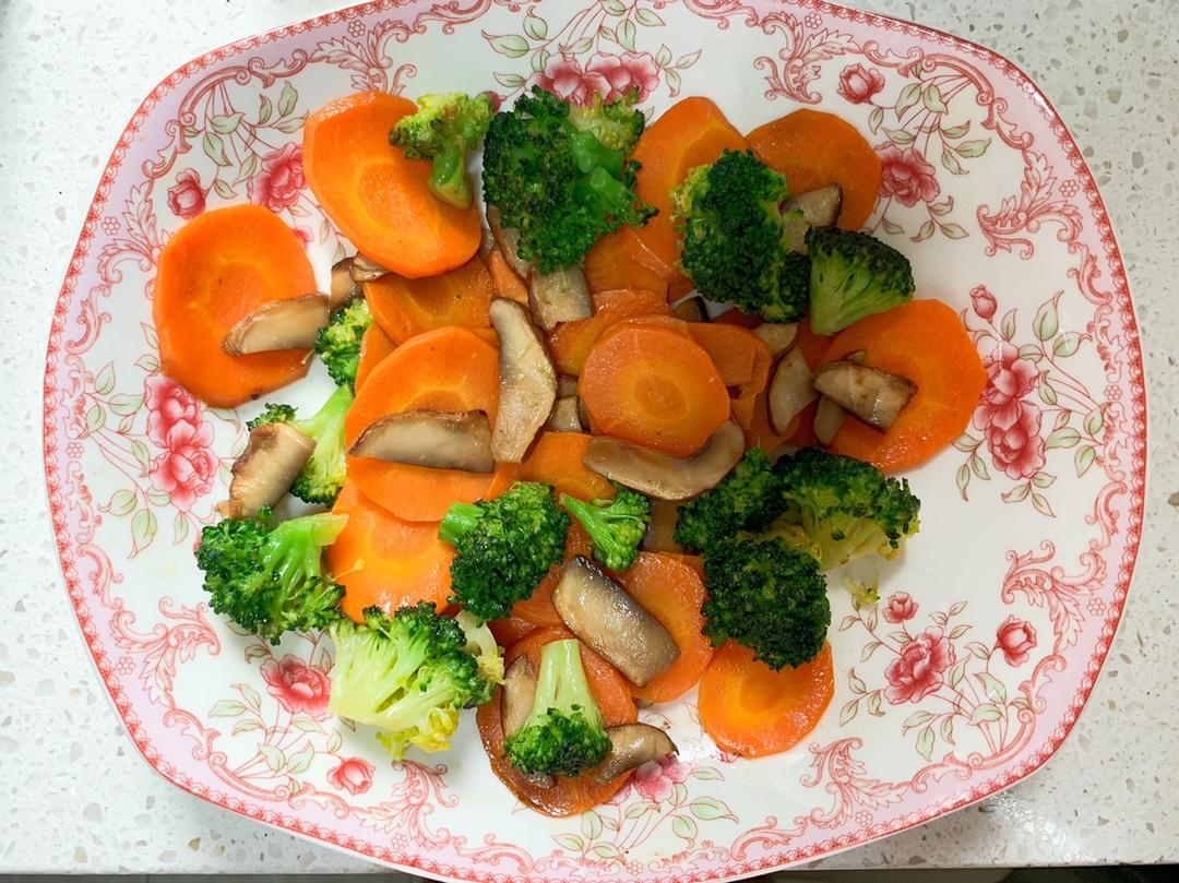 素炒蘑菇西兰花红萝卜