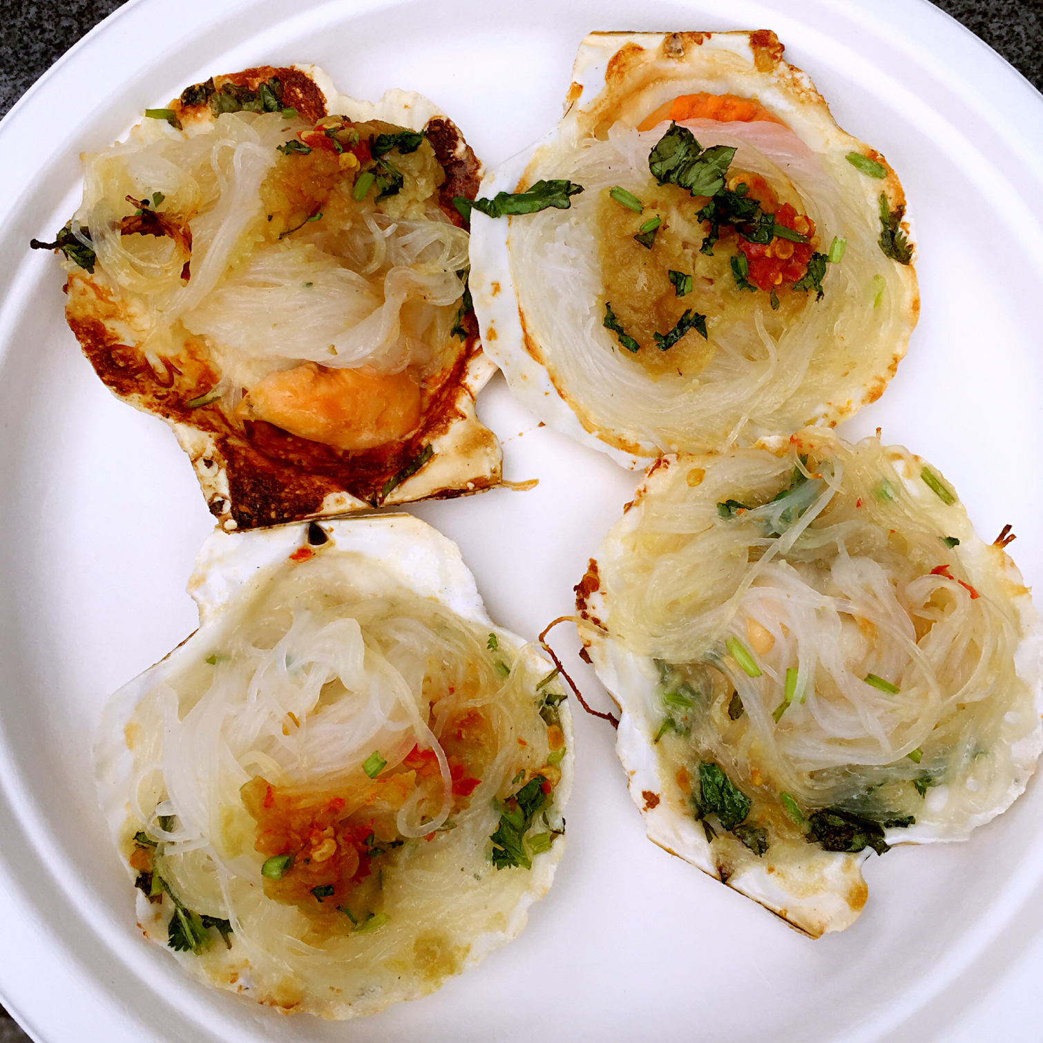 蒜蓉粉丝蒸扇贝