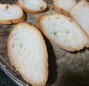 蒜蓉面包的做法 步骤2