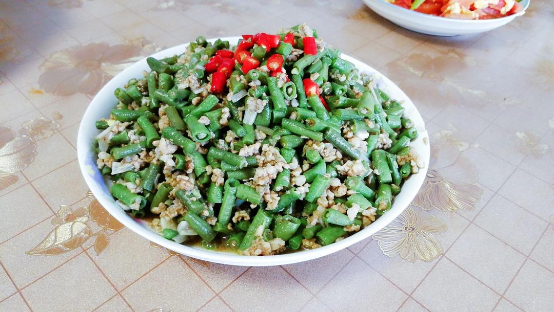 肉沫豆角下饭菜