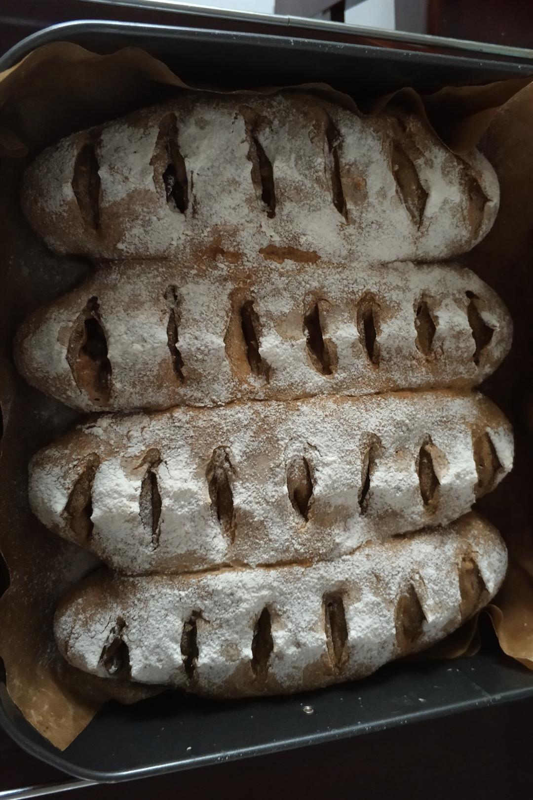 全麦红糖杂果软欧包