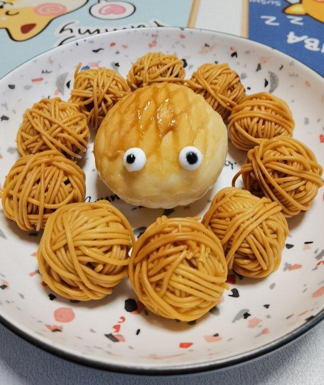 面条裹鹌鹑蛋