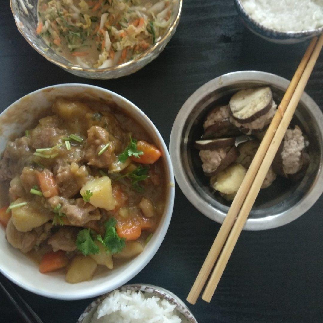 土豆炖鸡块