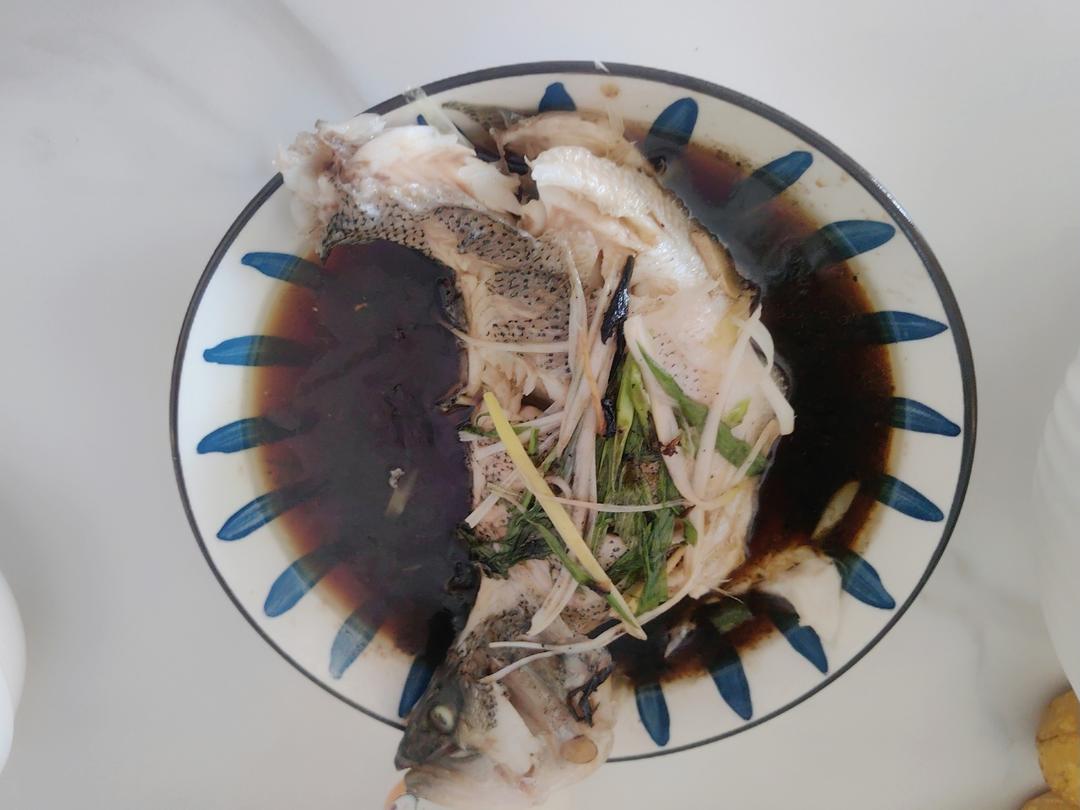 清蒸鲈鱼