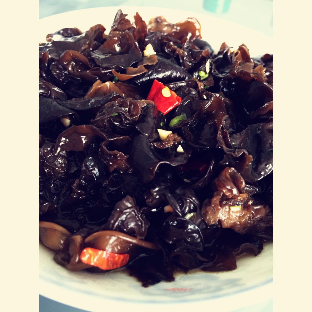 凉拌黑木耳