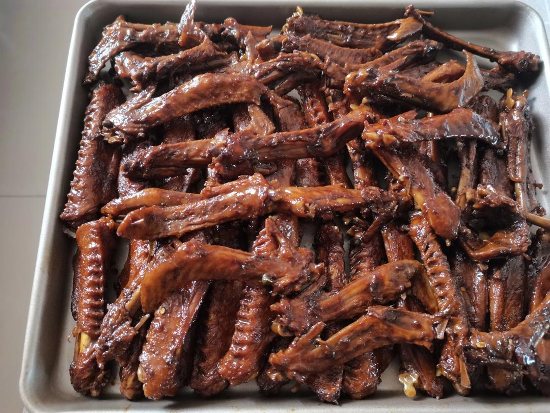 周黑鸭就是这个味儿~~卤鸭舌•鸭翅•鸭脖•鸭肠