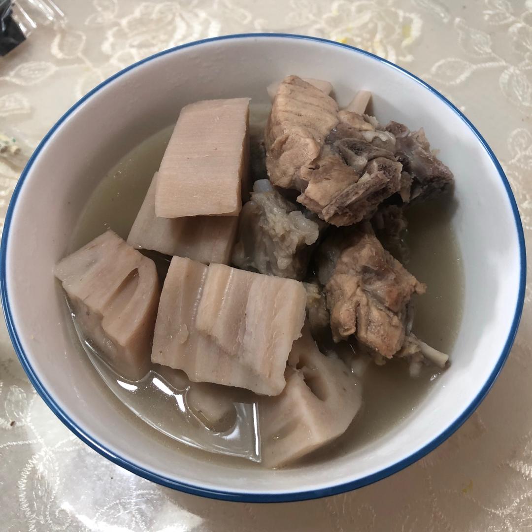湖北加油：莲藕排骨汤