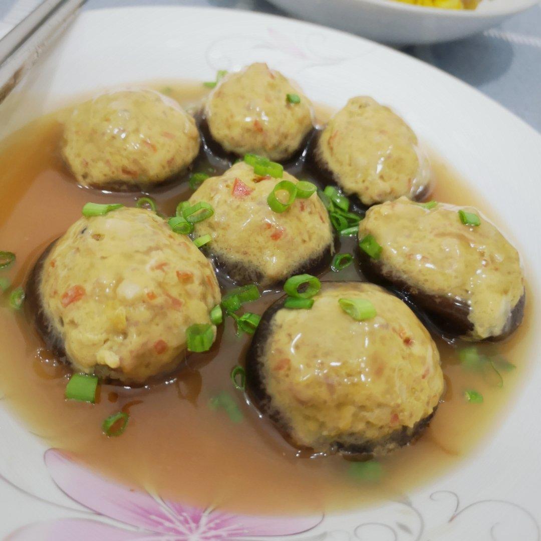 藕丁鲜肉酿香菇